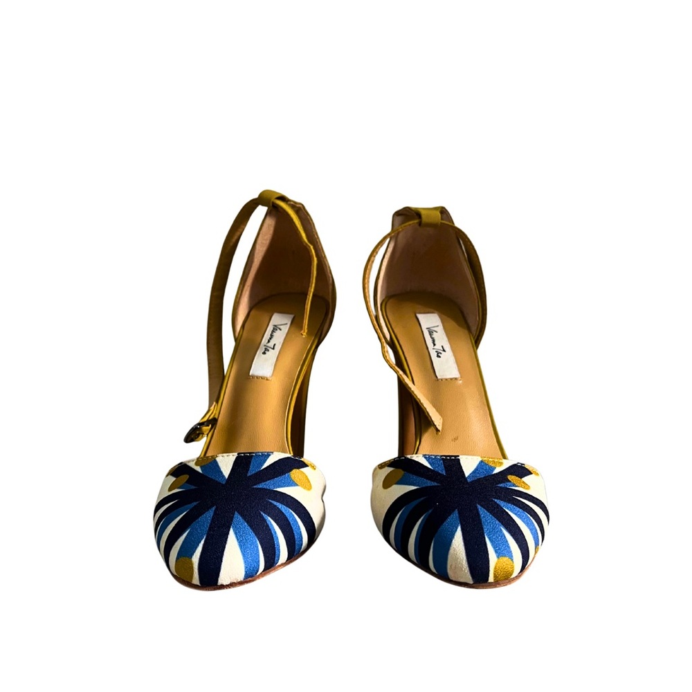 Vince Camuto Navy and Mustard Patterned Heels